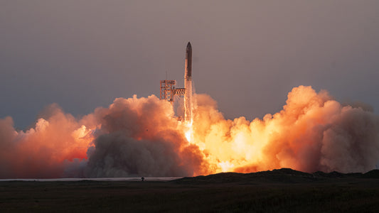 SpaceX成功回收超重型助推器,開啟“可重複使用火箭”太空新競賽