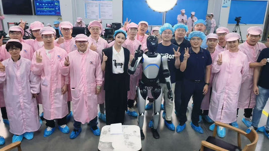 對話智元機器人,直擊人形機器人進工廠 | 播客Podcast
