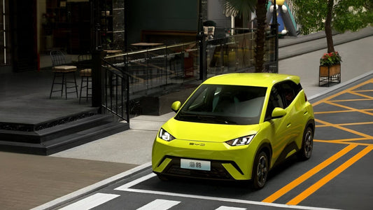 比亞迪獲2025世界城市車大獎、特斯拉中國銷量下滑,中國品牌或重塑全球汽車產業格局?