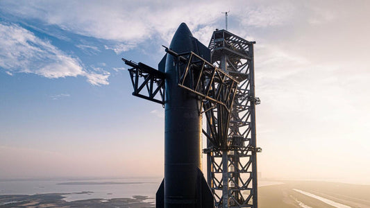 SpaceX Starship大型星際飛船進行第一次發射軌道飛行試飛，但不久後爆炸！