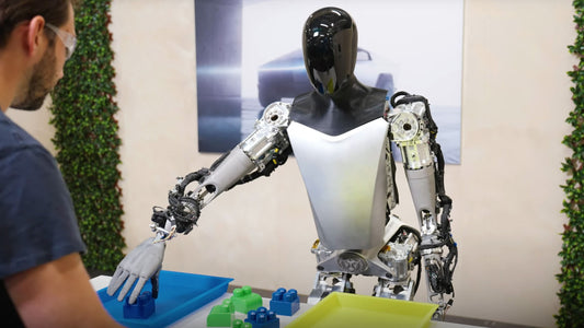 特斯拉Tesla Optimus擎天柱機器人升級! 人形機器人會是AI下一波趨勢嗎?
