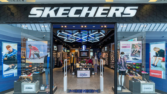 斯凱奇SKECHERS宣布退市：從全球第三大運動品牌到市場放緩的曆程